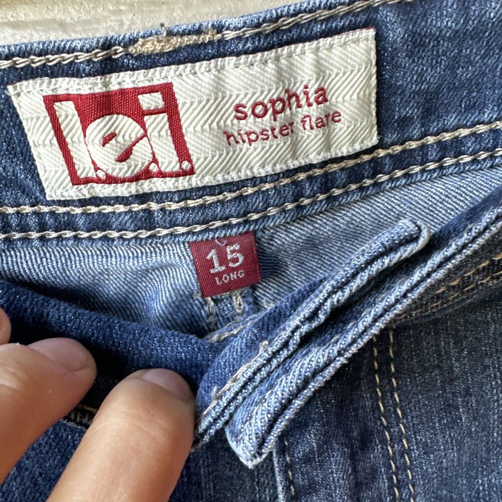 lei Sophia Hipster Flare Jeans Juniors 15 Medium Wash Denim Embroidered Pockets